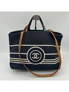Chanel CC Logo Shopping in Denim Tote No 19